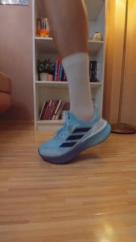 Adidas Ultraboost 5X STEPN Edition Jumping Test