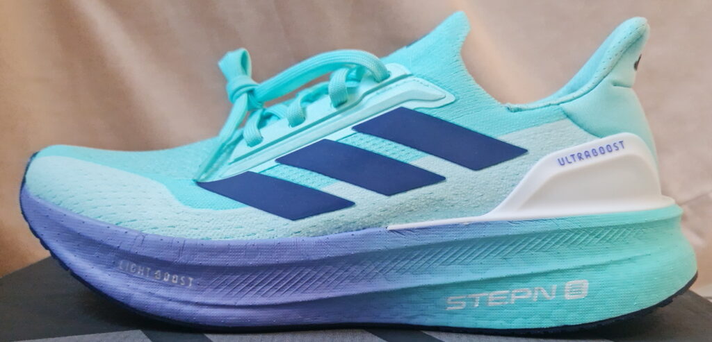 Adidas Ultraboost 5X STEPN Edition vs Ultraboost 5 - Side 1